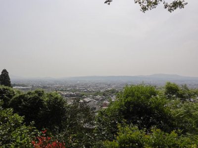 白毫寺から奈良市街を臨む