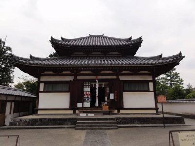東大寺四月堂