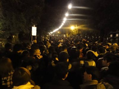 春日大社参道の行列