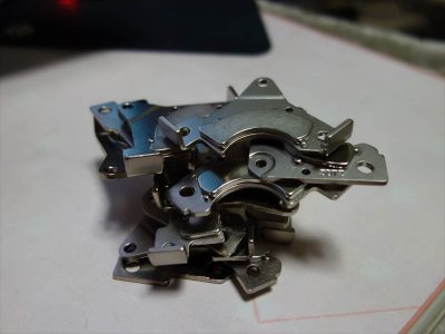 HDDのヘッド用マグネット