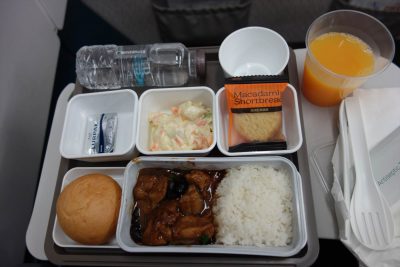 CX569便の食事