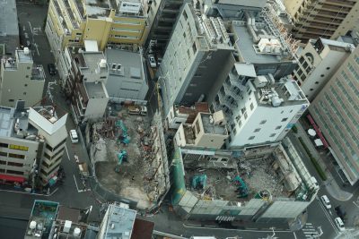 大阪府大阪市浪速区難波中３丁目１−１０　20161130