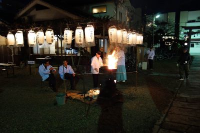 八阪神社