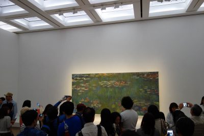 モネの睡蓮の展示室