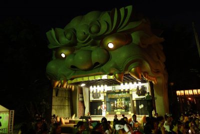 難波八阪神社獅子殿