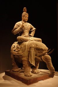 帝釈天騎象像