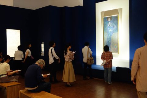 国立国際美術館