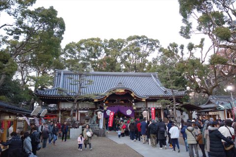 杭全神社 拝殿
