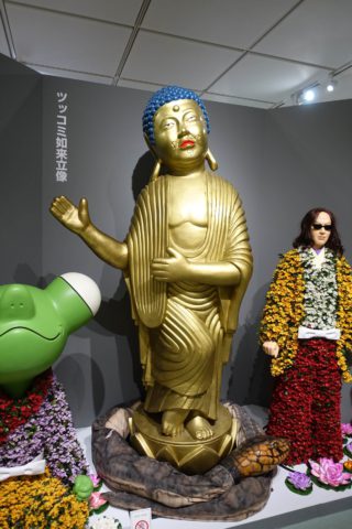 ツッコミ如来立像