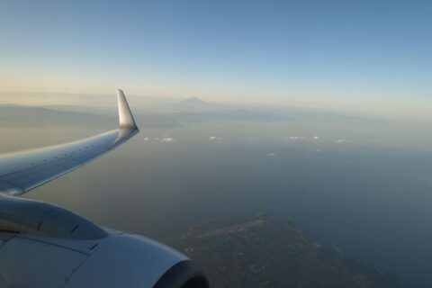 大島空港と富士山