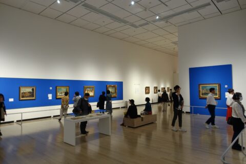 展示室内部