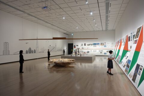 新宮晋＋レンゾ・ピアノ展 展示室内部