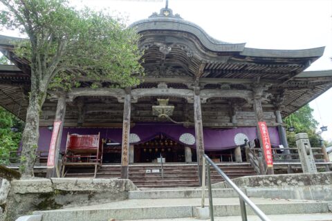 成相寺本堂