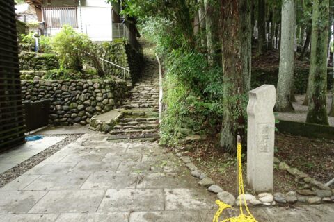 熊野本宮大社の熊野古道の階段