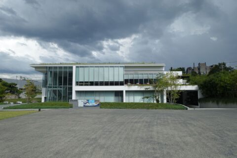 長野県立美術館