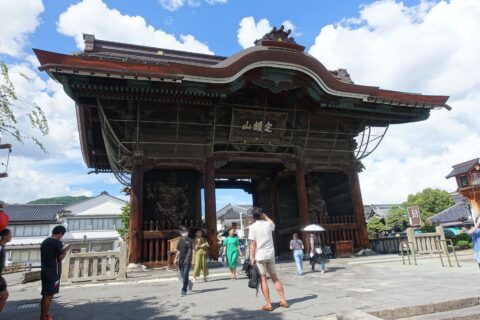 善光寺仁王門