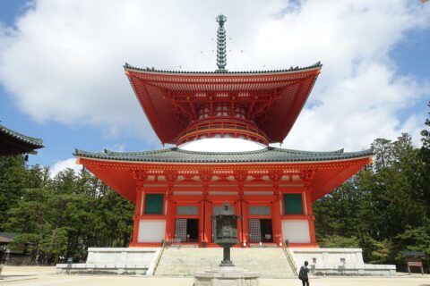 根本大塔