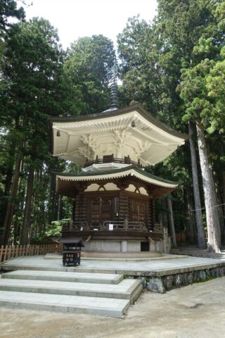 六角経蔵