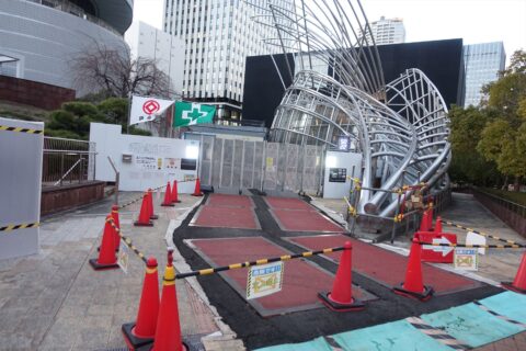 国立国際美術館