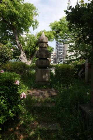 伝藤原家隆墓