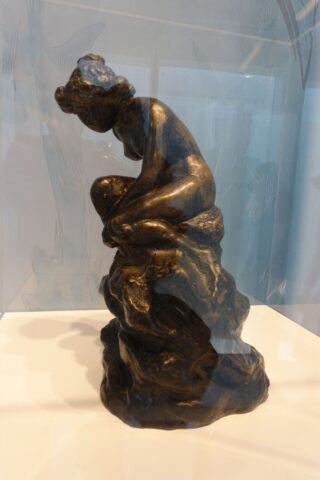 ミュシャの彫刻