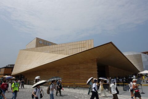 住友館